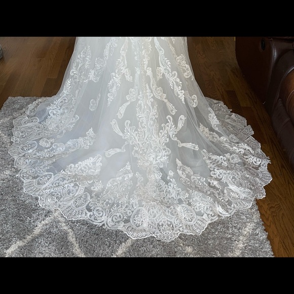 Morilee Wedding gown , size 12 , NEW - Picture 11 of 12
